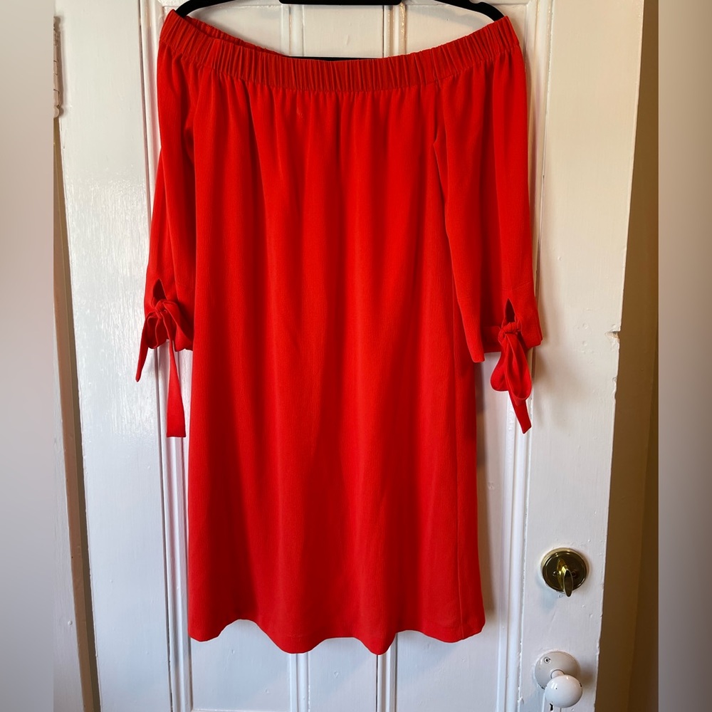 Vince Camuto off the shoulder sun dress